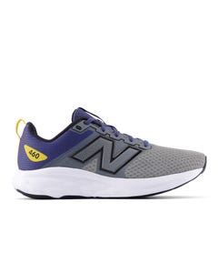 460 V4